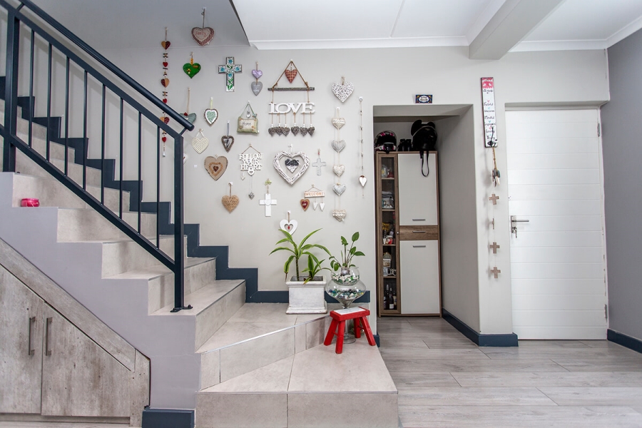 To Let 3 Bedroom Property for Rent in Zonnendal Western Cape